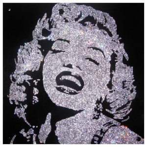 3_Swarovski elements